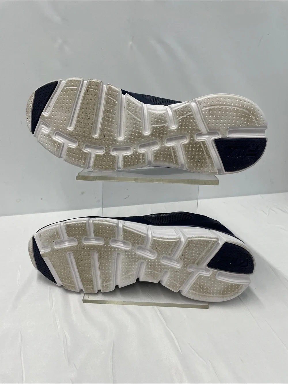 FILA STEEL SPRINT MEMORY FOAM ATHLETIC SHOES FTL-08-070
